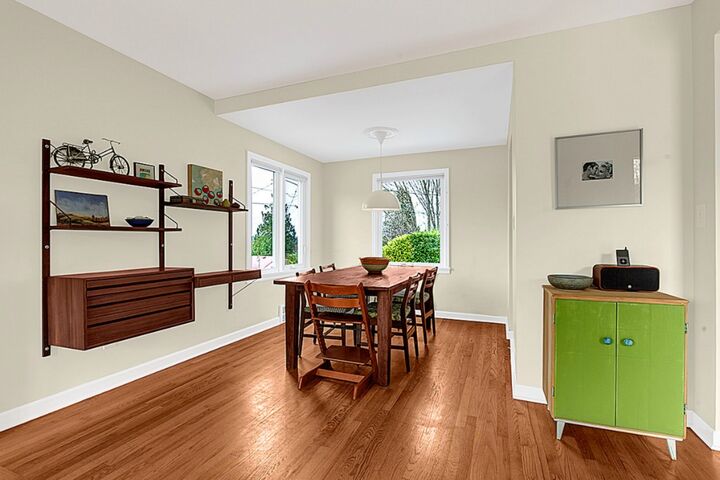 Property Photo:  518 NE 96th Place  WA 98115 