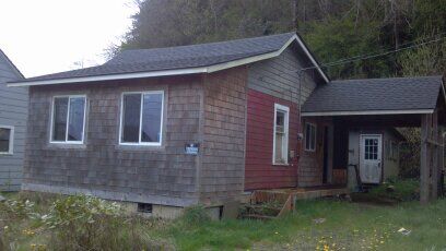 Property Photo:  805 Duffy St  WA 98520 