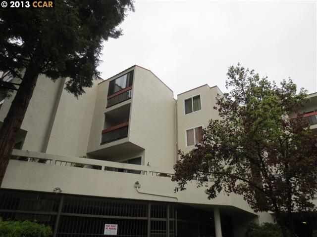 Property Photo: 288 Whitmore St 204 CA 94611-4623