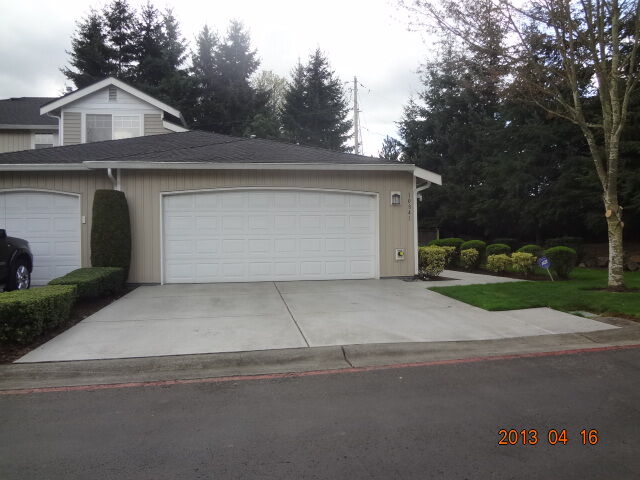Property Photo:  10841 SE 187th Lane  WA 98055 