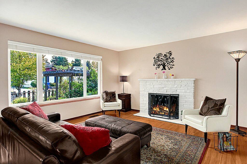 Property Photo: 6315 41st Ave SW WA 98136