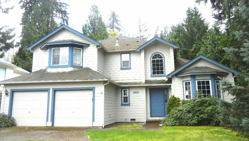 Property Photo: 12910 109th St Ct E WA 98374
