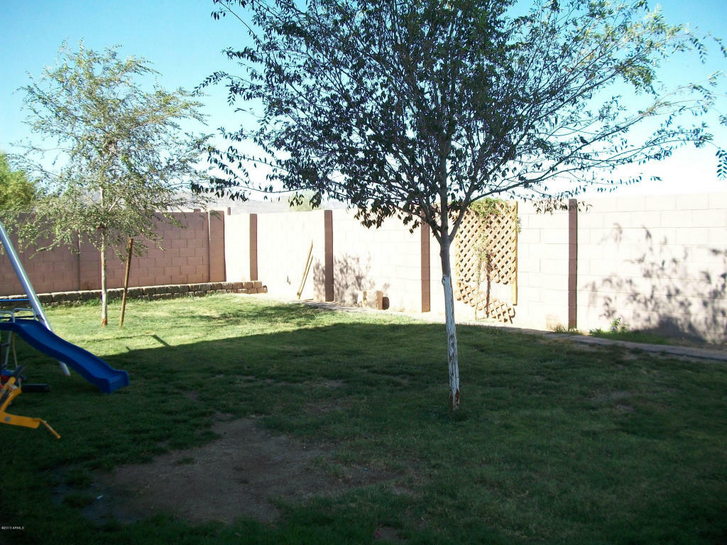 Property Photo:  2375 S 257th Drive  AZ 85326 