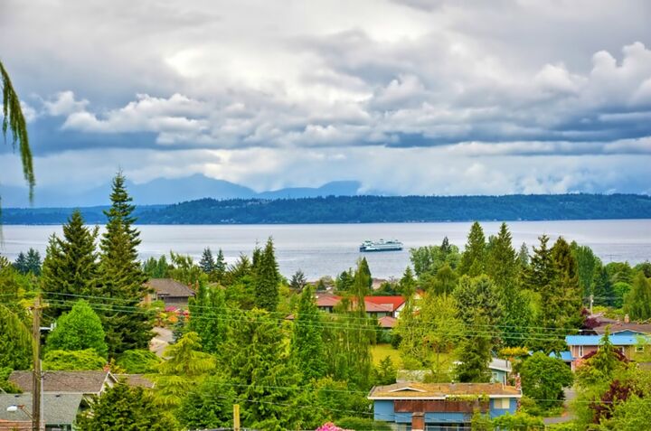 Property Photo: 1006 Olympic Ave WA 98020