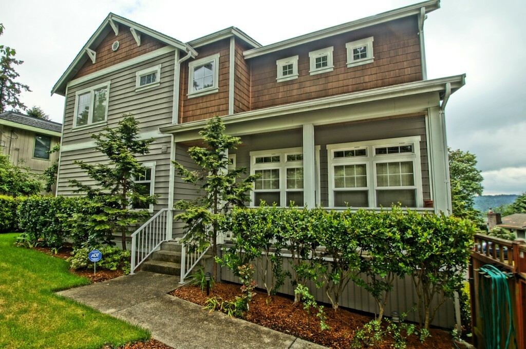 Property Photo: 15120 37th Ave NE WA 98155