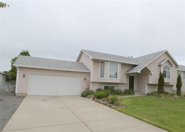 Property Photo:  2810 S Newer Ct  WA 99037 