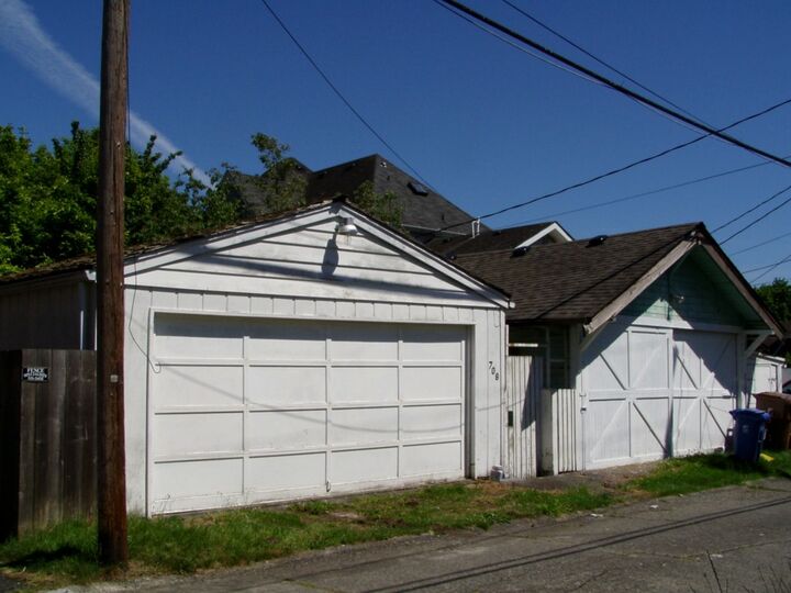 Property Photo: 708 Martin Luther King Jr Way WA 98405