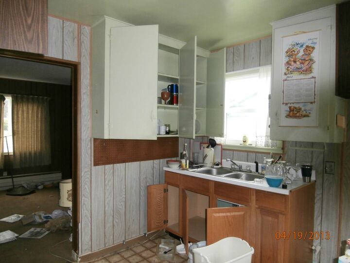 Property Photo:  636 S Howard St  WA 98465 