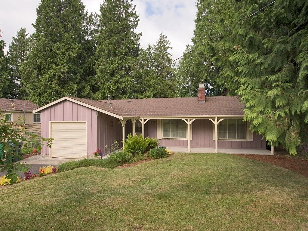 Property Photo: 11057 40th Ave NE WA 98125