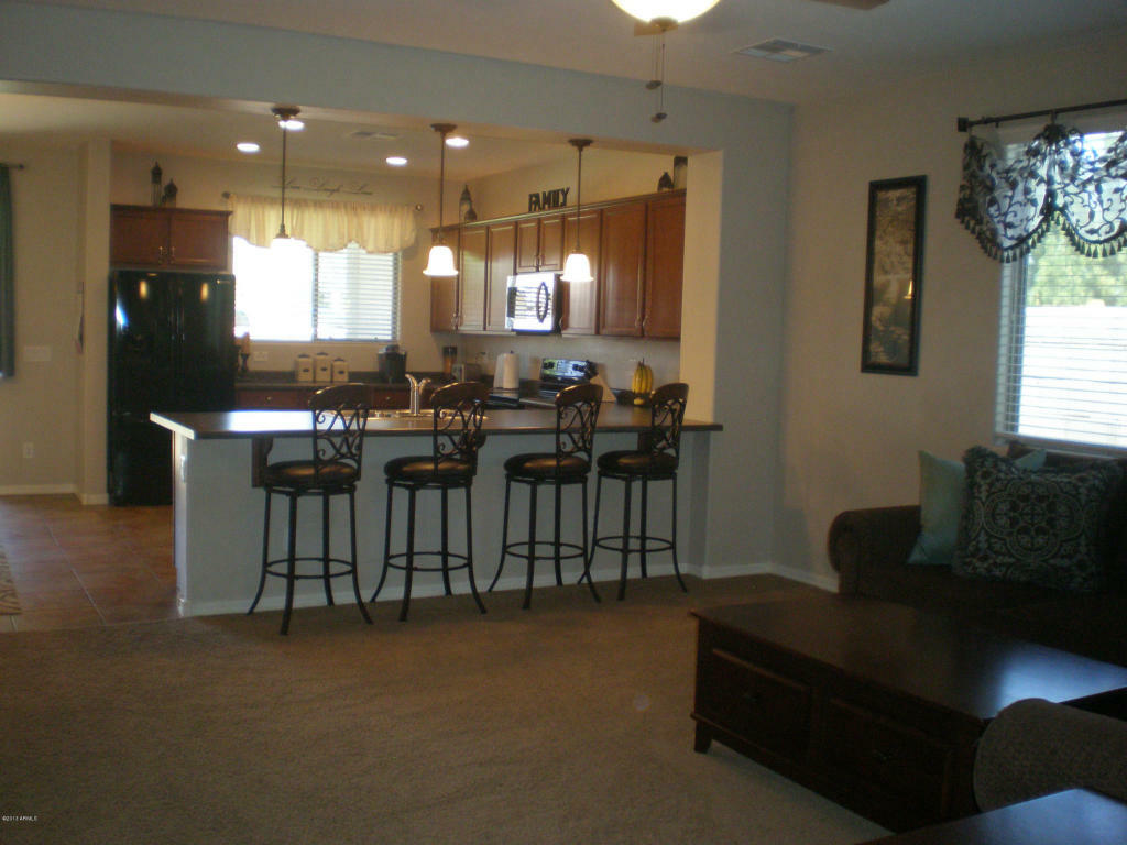 Property Photo:  1260 W Loemann Drive  AZ 85143 