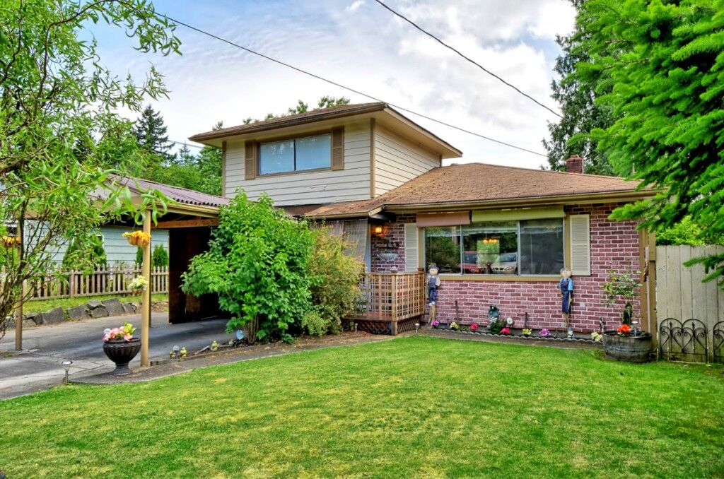 Property Photo:  7311 Lower Ridge Rd  WA 98203 