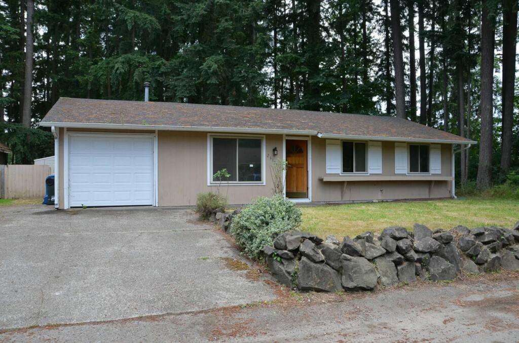 Property Photo:  26153 195th Place SE  WA 98042 