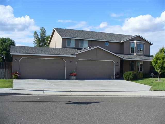 Property Photo:  3605 S Newport Pl.  WA 99337 