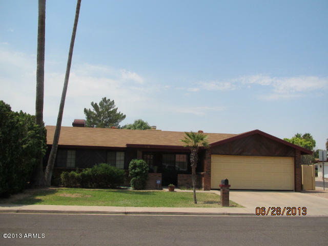 Property Photo:  1321 E Indigo Circle  AZ 85203 