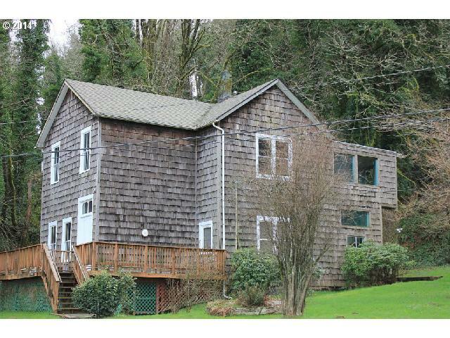 Property Photo: 4213 Lief Erikson Dr OR 97103