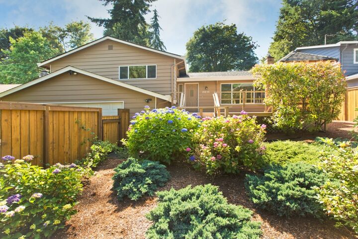 19839 31st Ave NE  Lake Forest Park WA 98155 photo