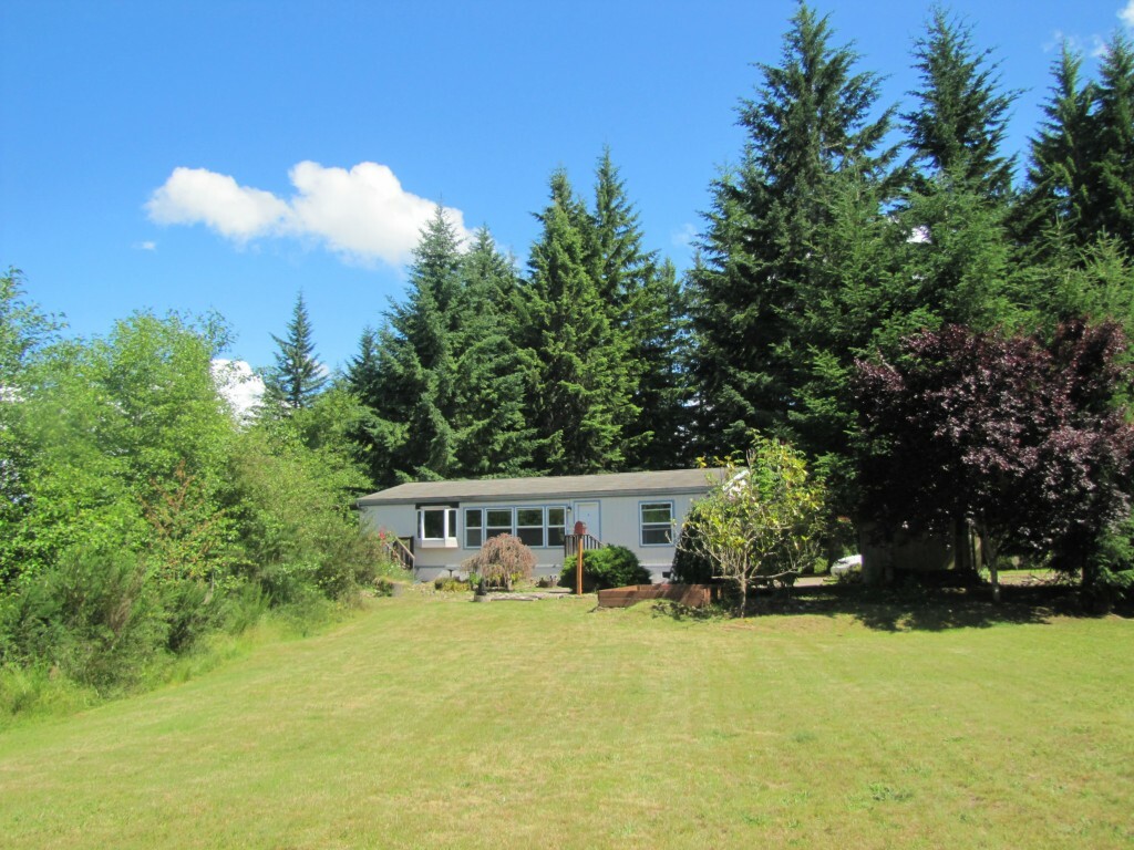 Property Photo:  301 E Underline Rd  WA 98528 