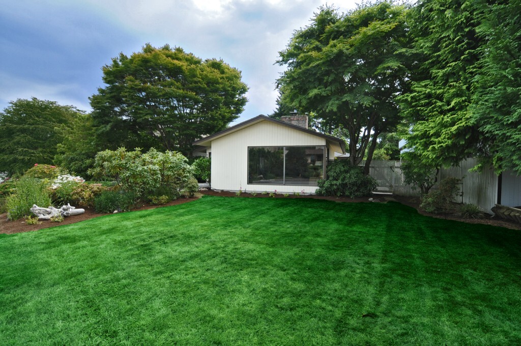 Property Photo: 1221 NW 126th Street WA 98177