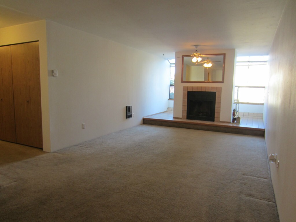 Property Photo: 13717 Linden Ave N 225 WA 98133