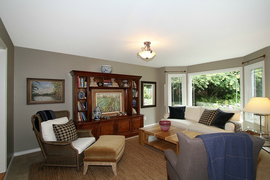 Property Photo: 12015 93rd Place NE WA 98034