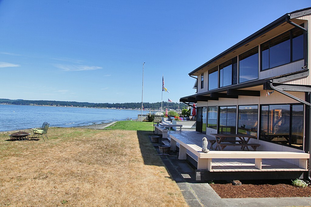 Property Photo:  6278 Barr Beach Rd S  WA 98249 