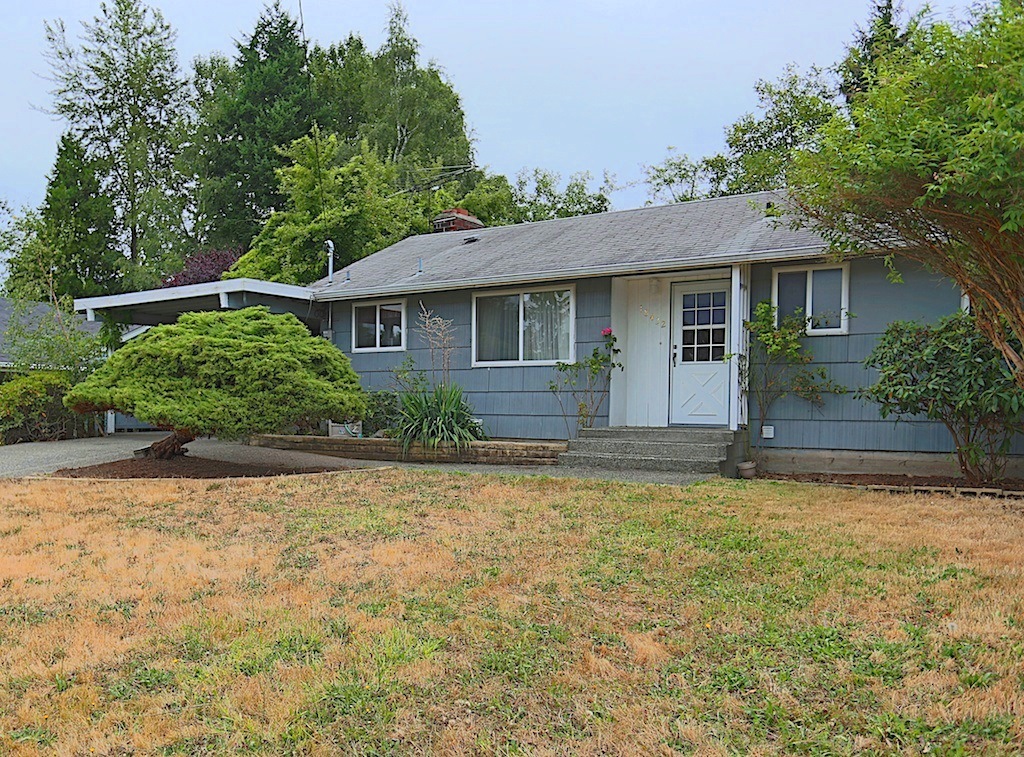 Property Photo:  18432 39th Ave S  WA 98188 