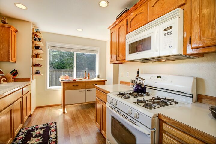 Property Photo:  11610 10th Ave W  WA 98204 