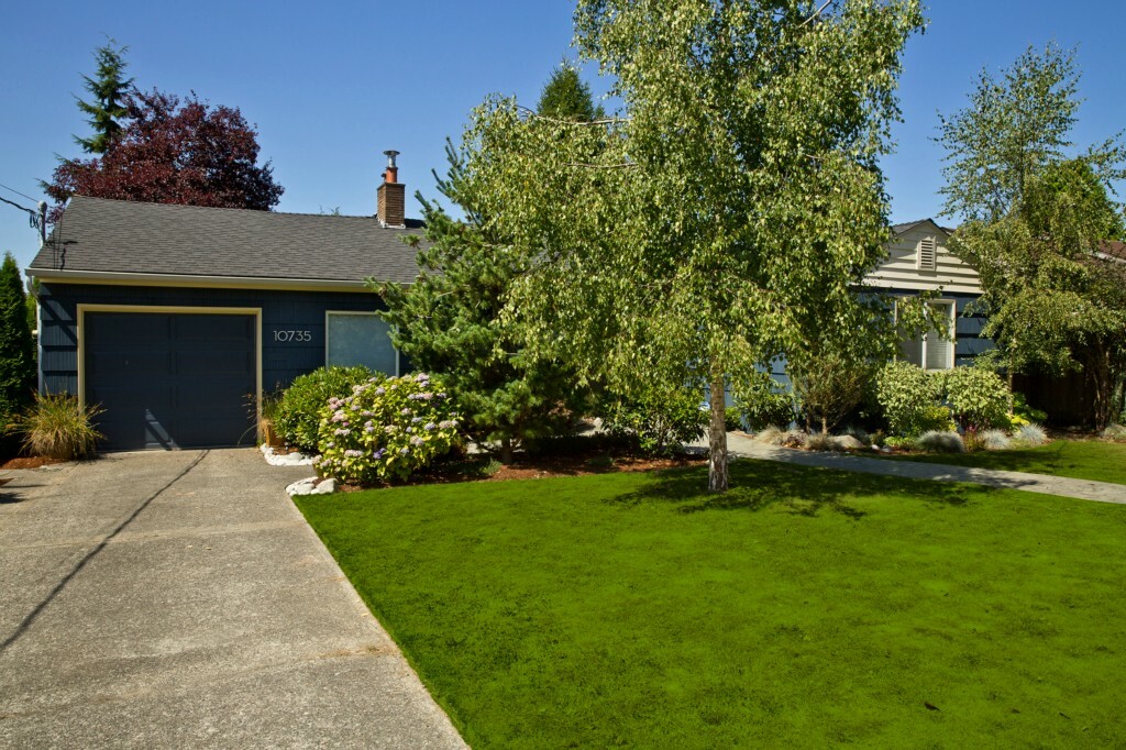 Property Photo:  10735 4th Ave NW  WA 98177 