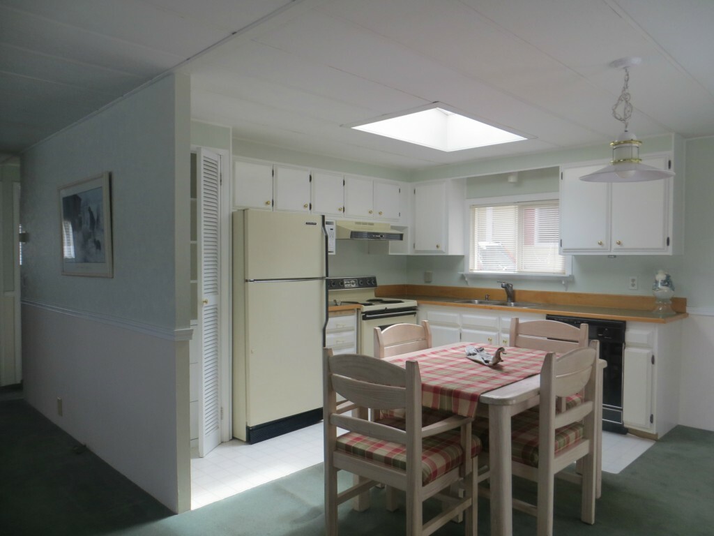 Property Photo: 600 NE Lincoln Rd 38 WA 98370