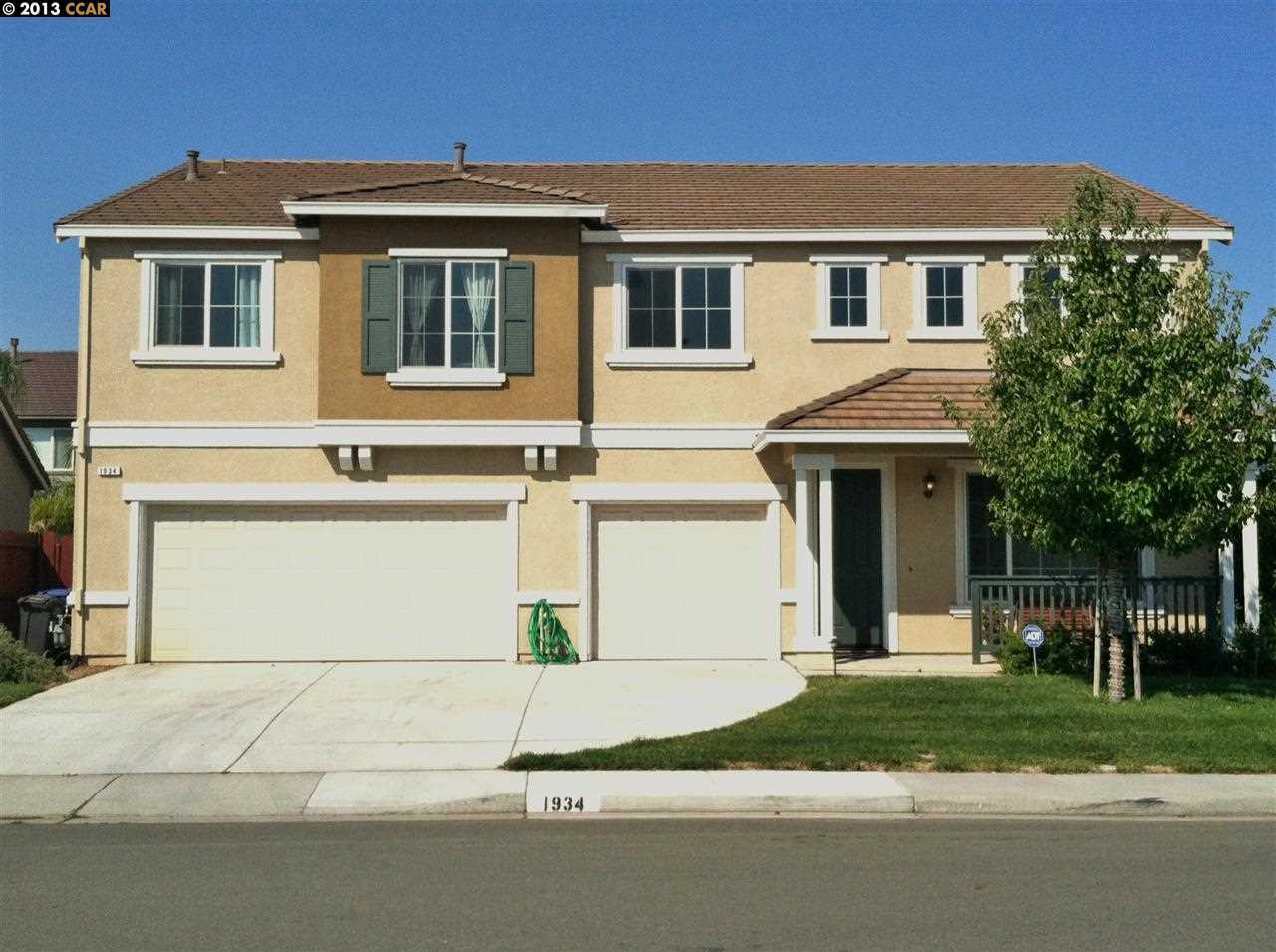 Property Photo:  1934 Canyon Oaks Cir  CA 94565 