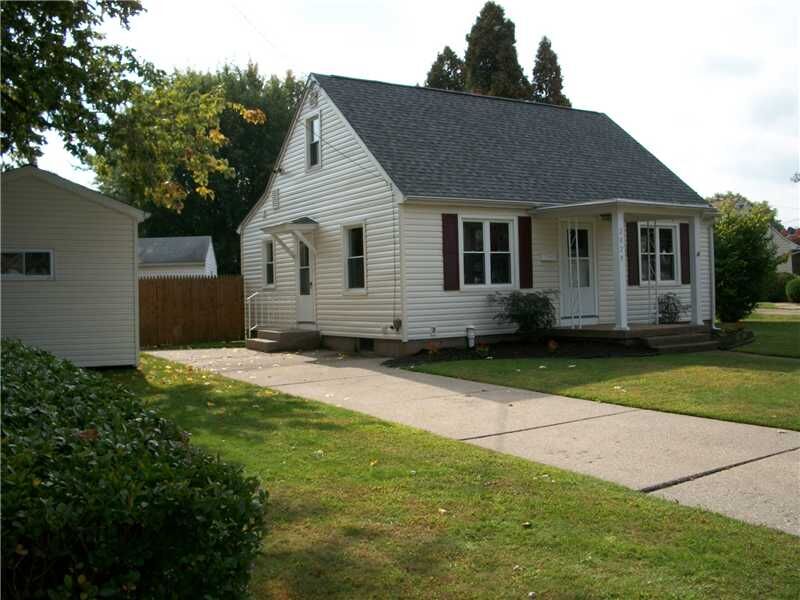 Property Photo: 2029 N Manor PA 16505