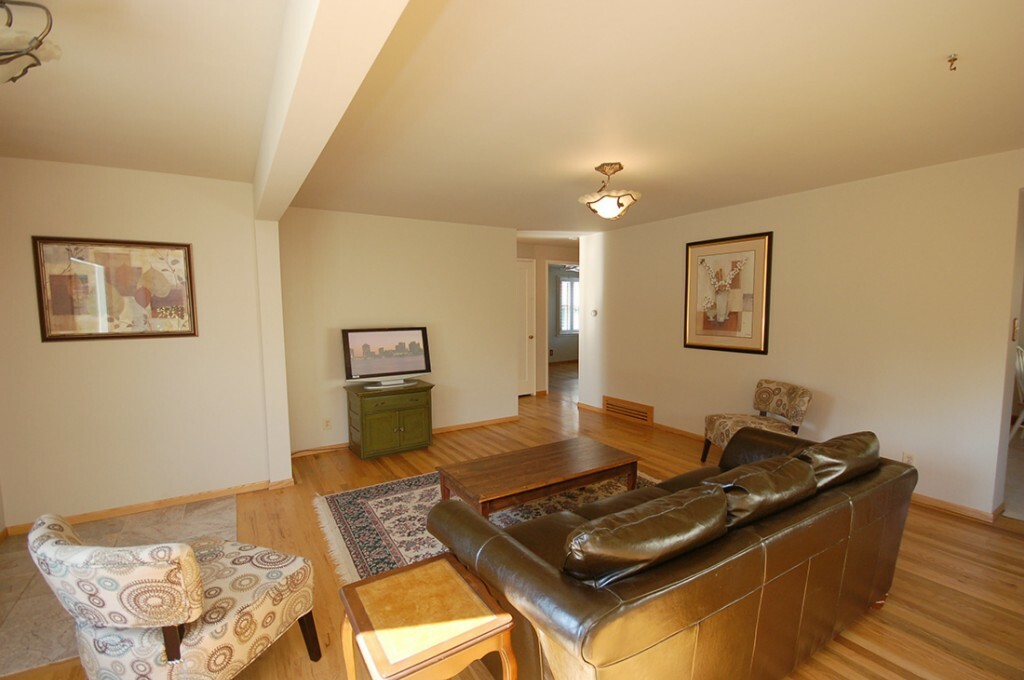 Property Photo:  606 NW 49th St  WA 98107 