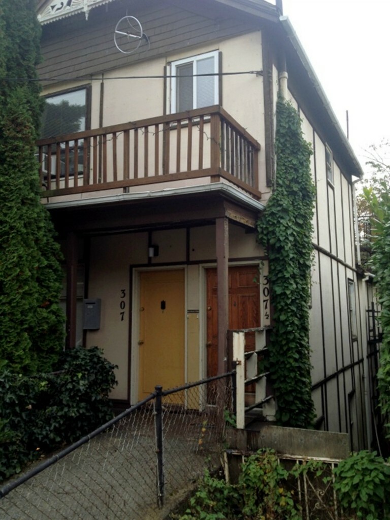 Property Photo: 311 Aloha St WA 98109