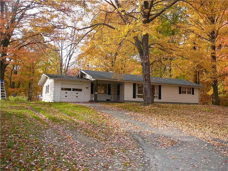 Property Photo: 11151 Pennside Road PA 16401