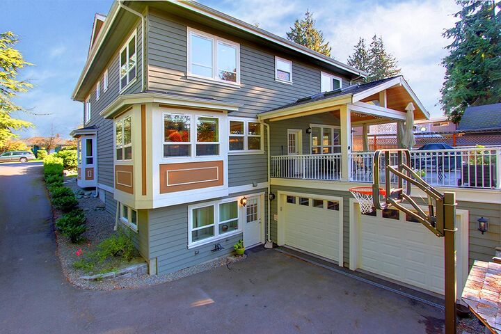 Property Photo: 10325 14th Avenue NW WA 98177