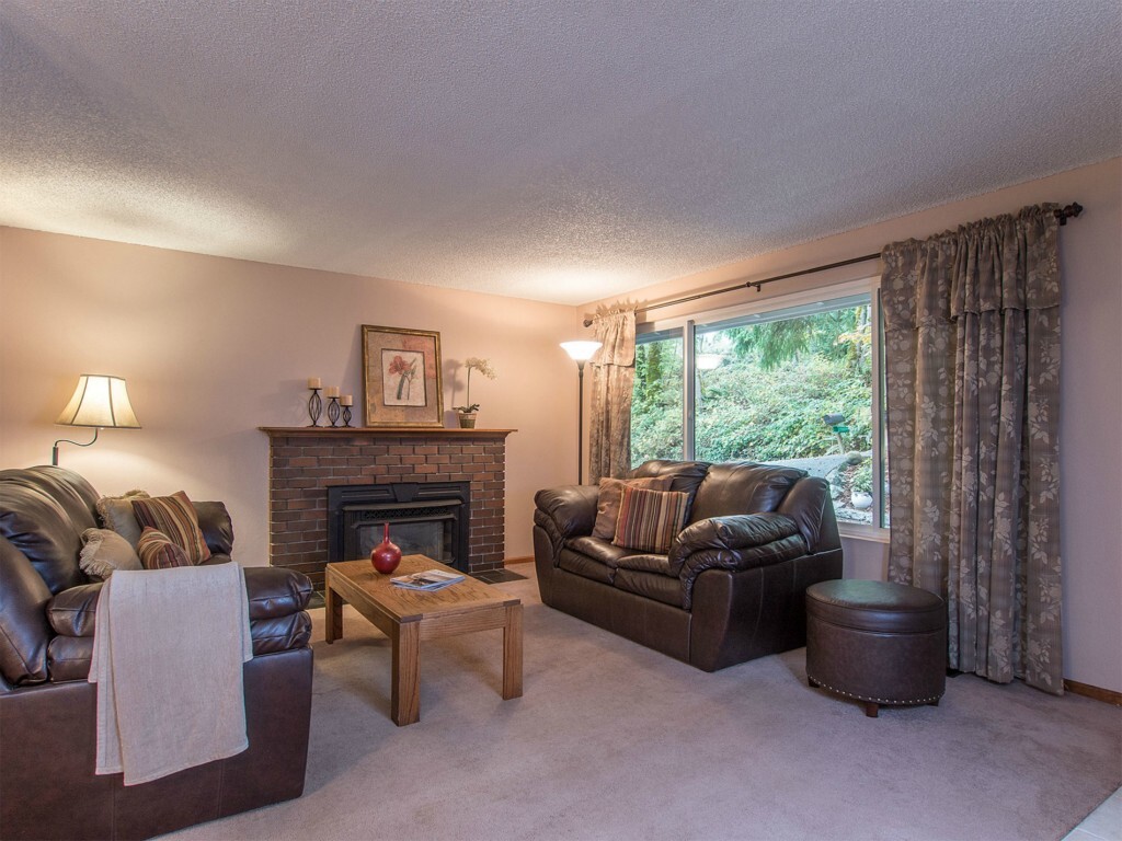 Property Photo: 385 Mount Defiance Circle SW WA 98027