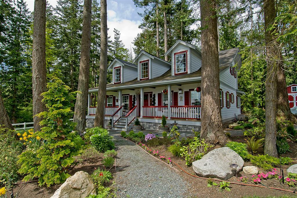 Property Photo:  6917 Holiday Blvd  WA 98221 