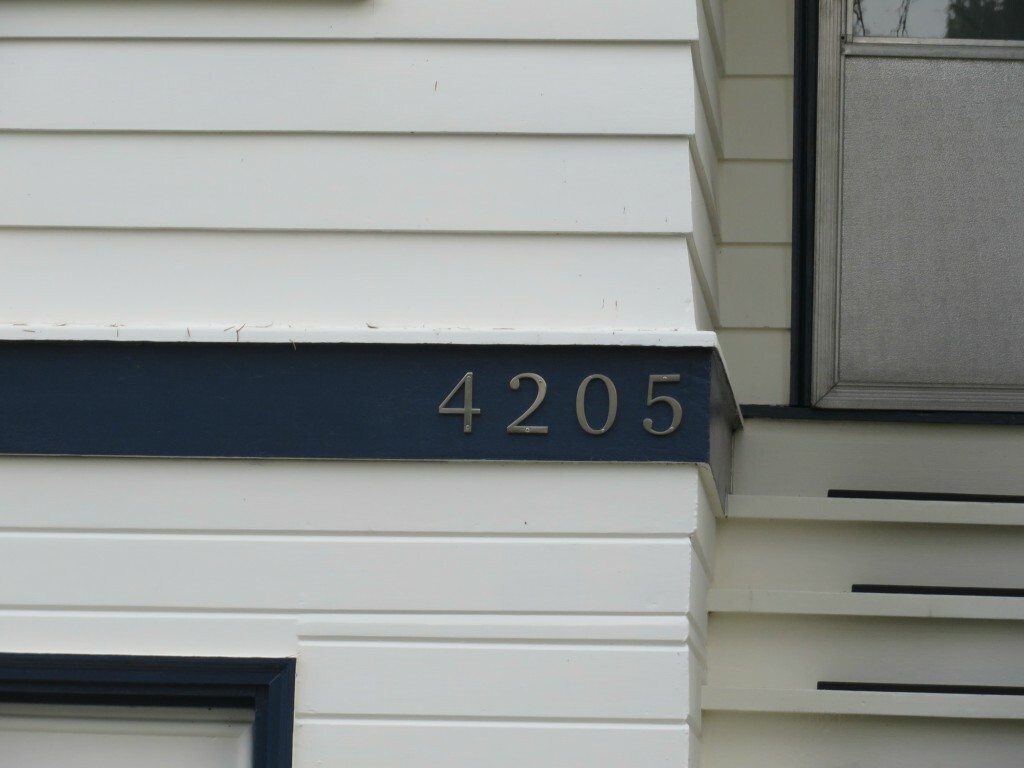 Property Photo:  4205 NE 123rd St  WA 98125 