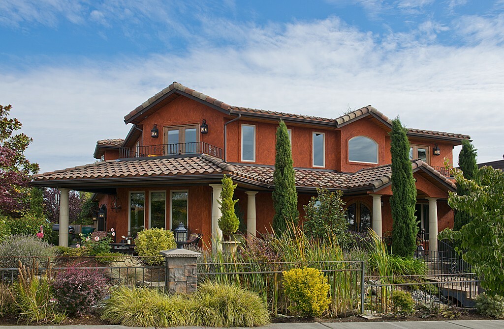 Property Photo: 1224 2nd St WA 98033