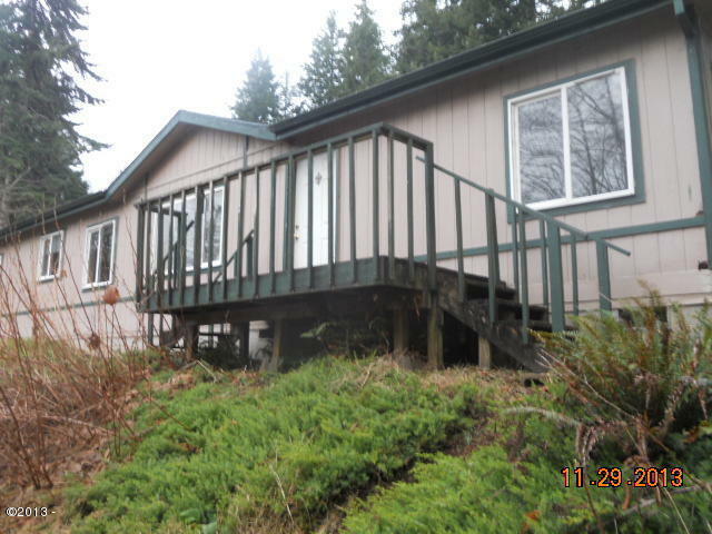 Property Photo: 88 N Jade Way OR 97368