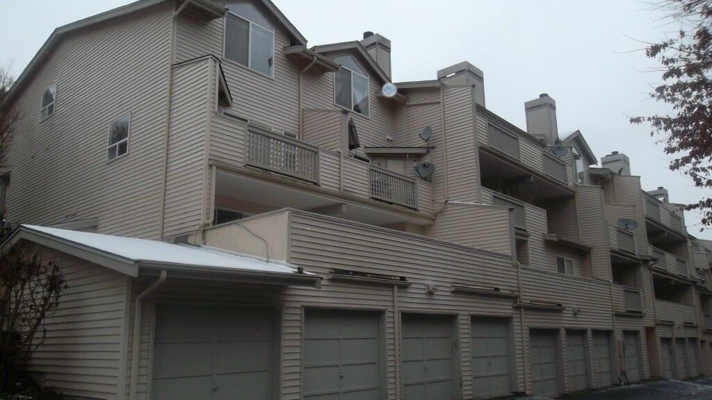 Property Photo: 15805 Waynita Wy NE D107 WA 98011