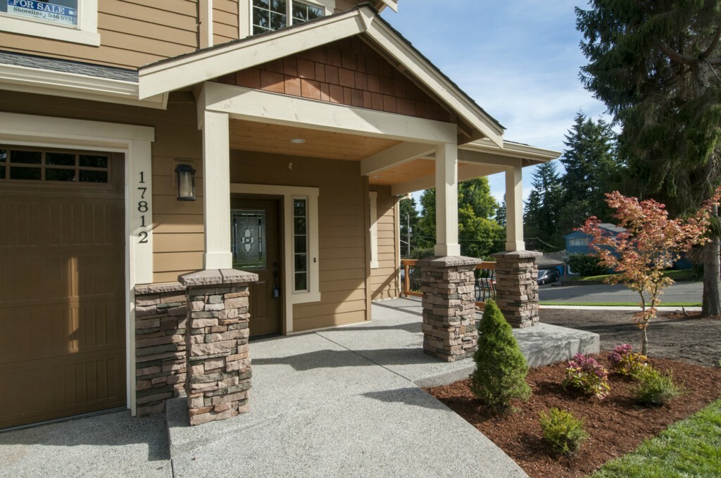 Property Photo:  17812 Interlake Ave N  WA 98133 