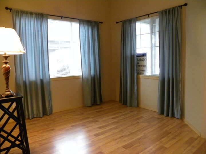 Property Photo: 6210 Lindsay Ave SE B WA 98092