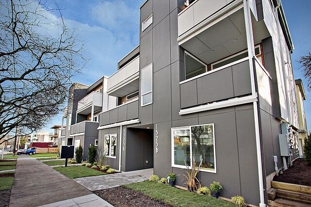 1523A NW 64th St  Seattle WA 98107 photo