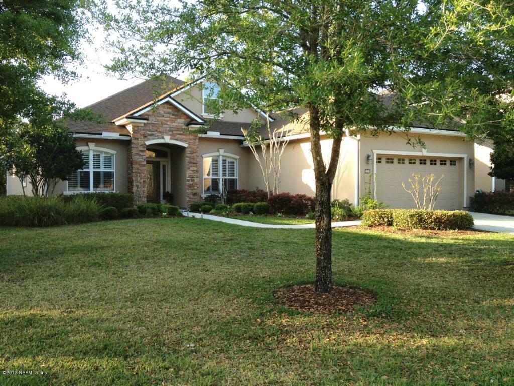 Property Photo:  5208 Comfort Court  FL 32092 