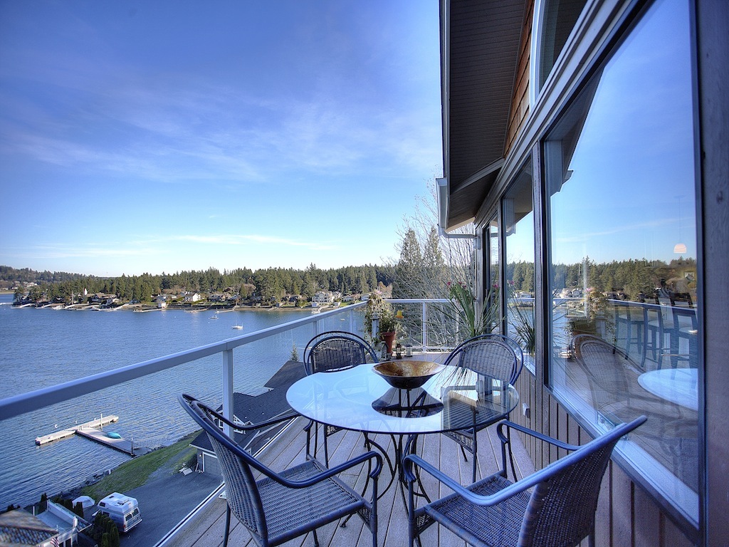 Property Photo:  473 Island Boulevard Fi 2  WA 98333 