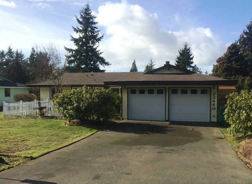 Property Photo:  22440 32nd Ave W  WA 98036 