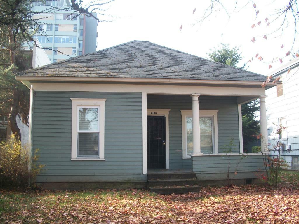 Property Photo:  1338 Charnelton Street  OR 97401 