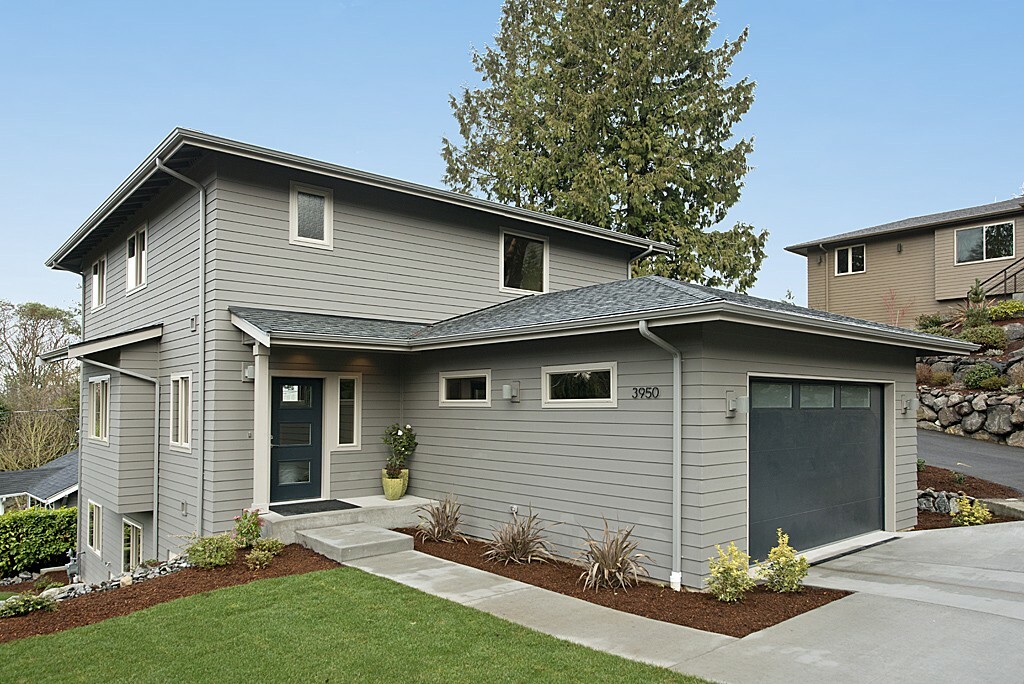 Property Photo:  3950 SW Othello Street  WA 98136 