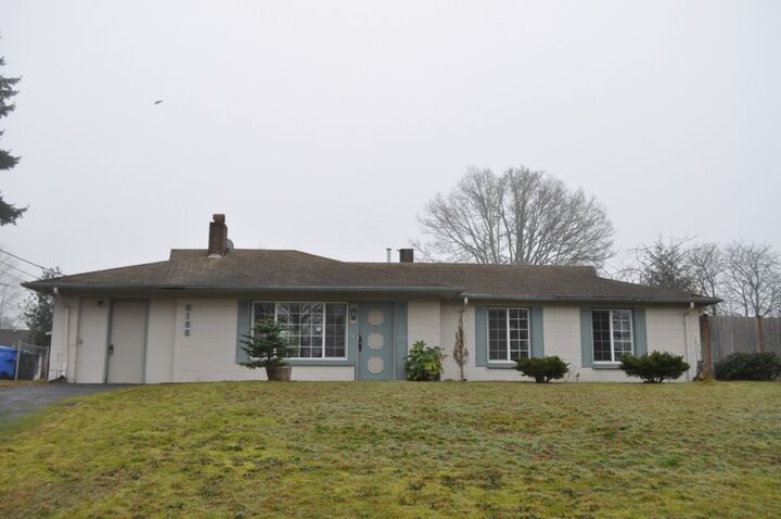 8106 Fairway Dr SW  Lakewood WA 98498 photo